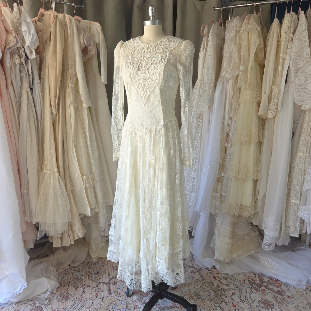Jessica McClintock Vintage 90s Lace Wedding Dress Size M 12 Ivory Handkerchief